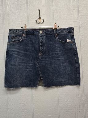 New Size 18 Old Navy Dark Blue Denim Mini Skirt